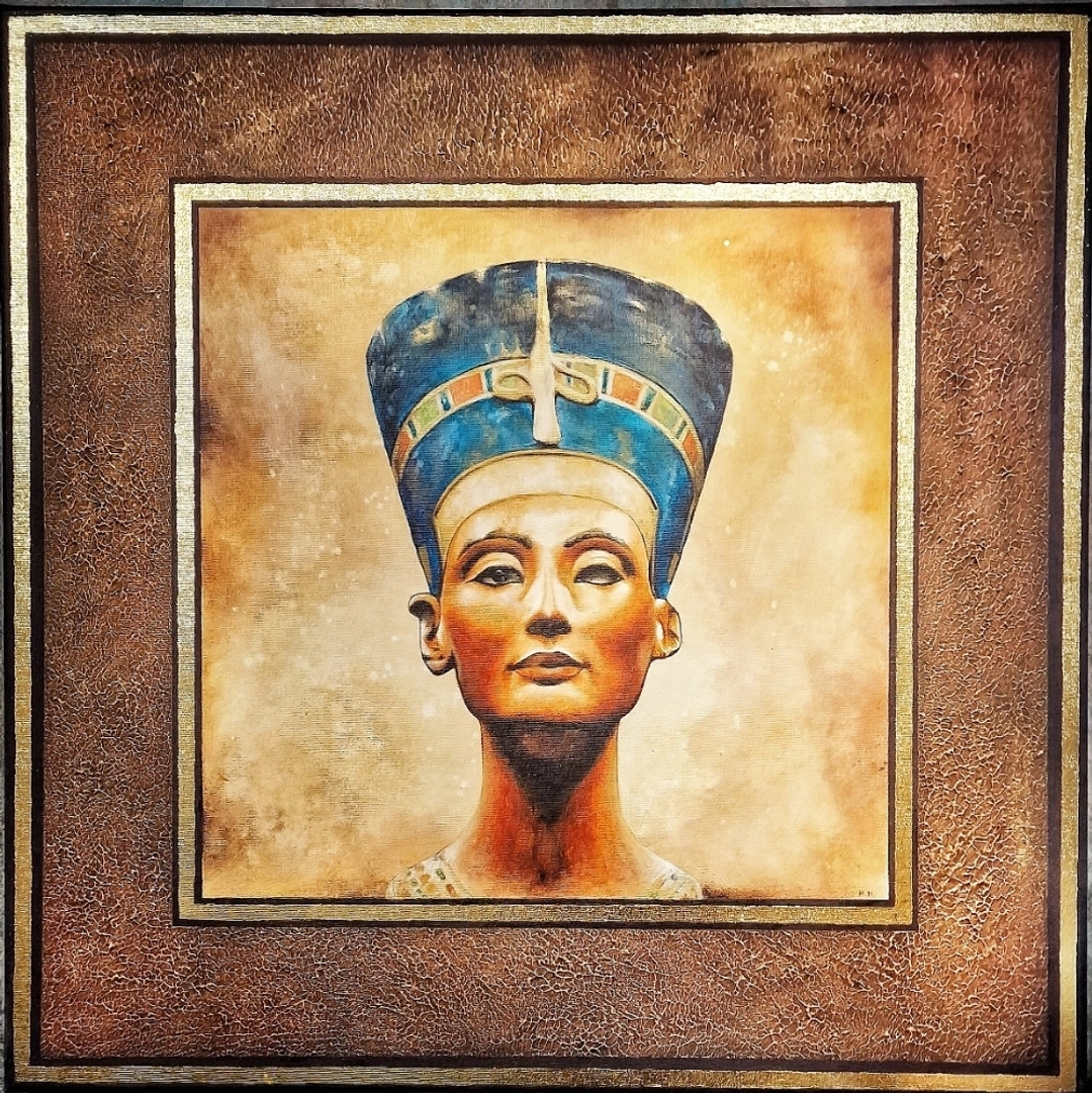 Nefertiti by Martin Málek